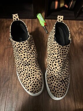 JustFab Tan and Black Cheetah-Print Wedge Sneakers